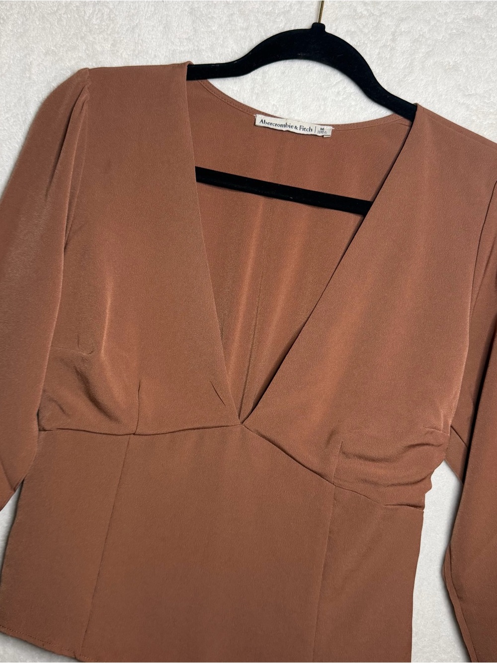 Abercrombie & Fitch Women's Rust Brown V-Neck Dressy Top